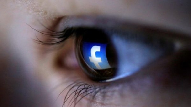 Facebook taglia i ponti con Huawei