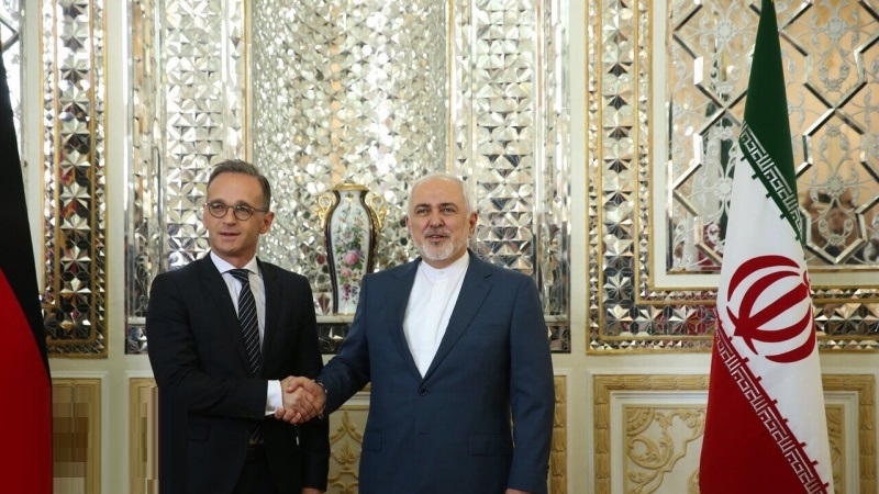 Iran, Zarif denuncia guerra economica degli Usa