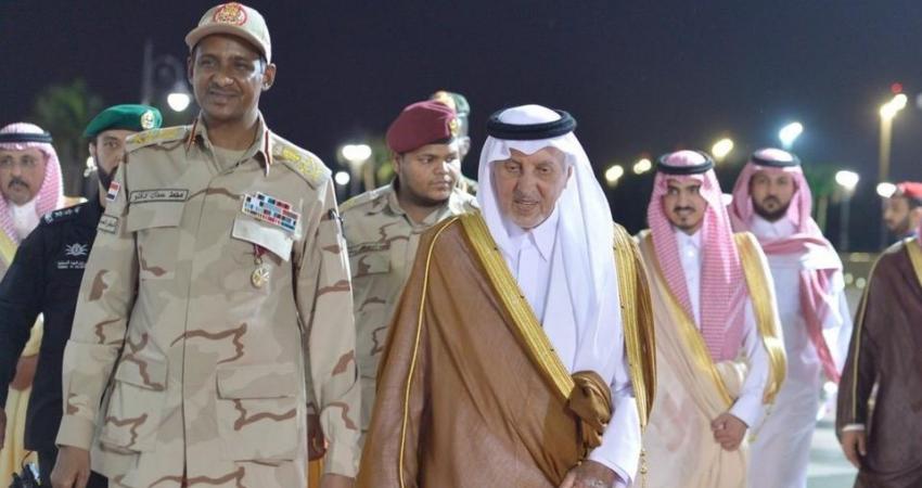السعودية والإمارات أغدقتا المال والسلاح والنصائح على نائب رئيس المجلس العسكري بالسودان