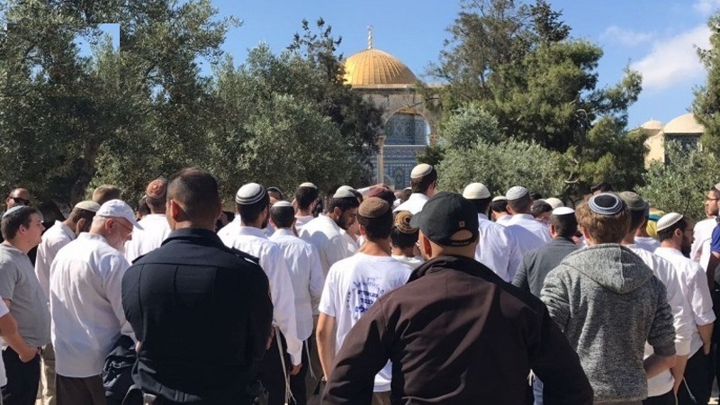 Al-Quds; centinaia di coloni invadono al-Aqsa