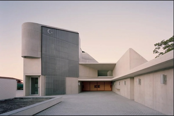Mosquée de Punchbowl en Australie : une composition d'architecture traditionnelle et moderne Mosquée de Punchbowl en Australie : une composition d'architecture traditionnelle et moderne