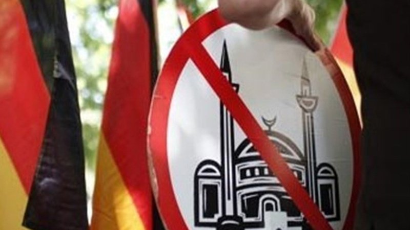 2 islamfeindliche Angriffe auf Moscheen in Deutschland