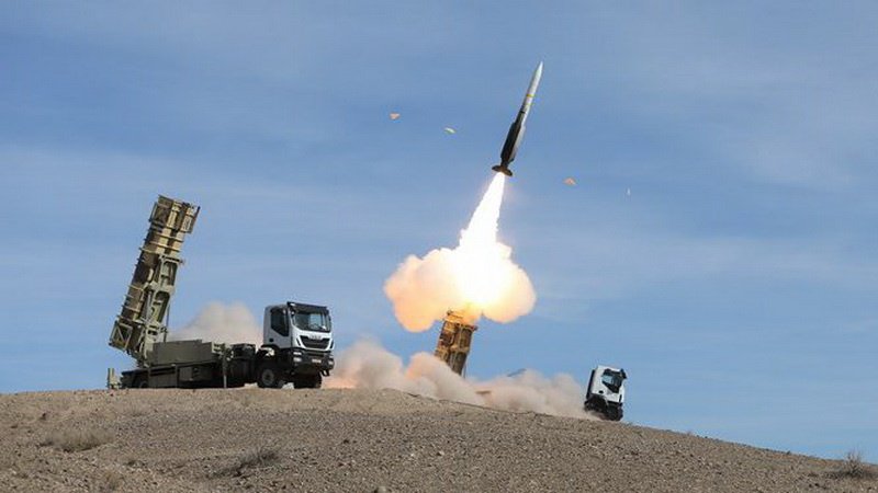 Йемен нанес 3 ракетных удара по Саудовской Аравии