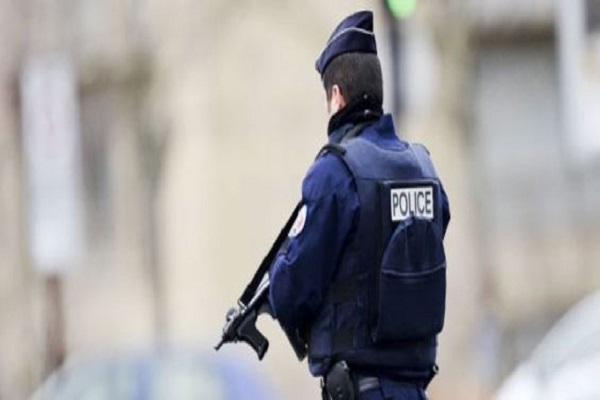 Fransa polisi "qara quşu" həbs edib