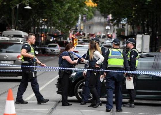 الشرطة الاسترالية تطلق الرصاص على شخصين هاجما ضباطا