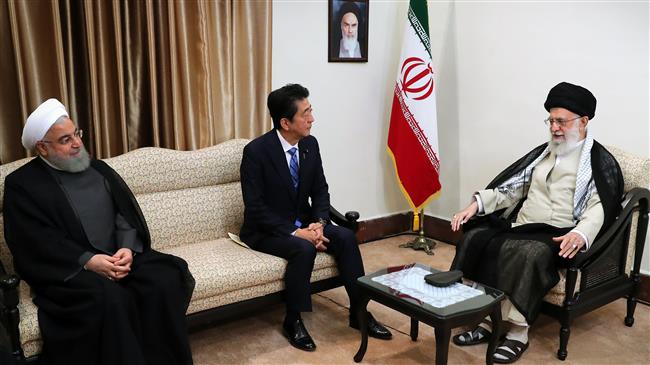 Trump Tidak Layak Terima Maklum Balas: Khamenei Kepada Shinzo Abe
