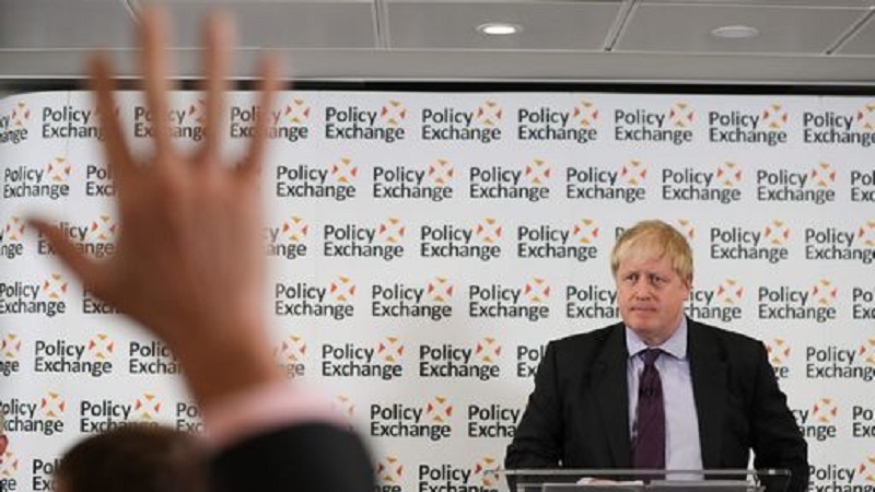 Brexit: Johnson nel mirino dei rivali
