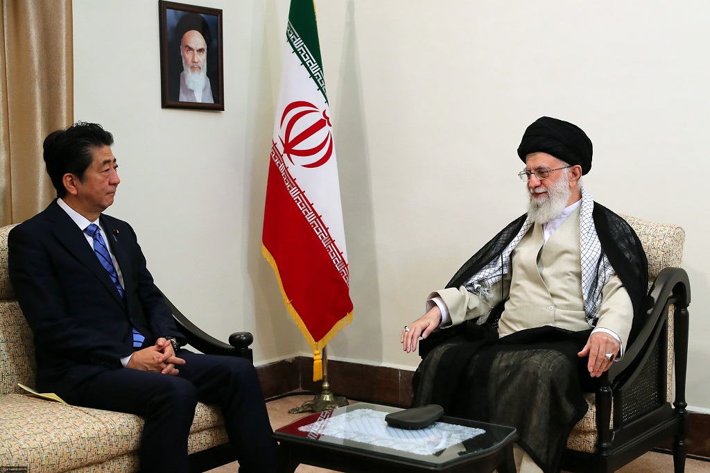 امام خامنہ ای نے امریکہ کو ڈھیر کر دیا