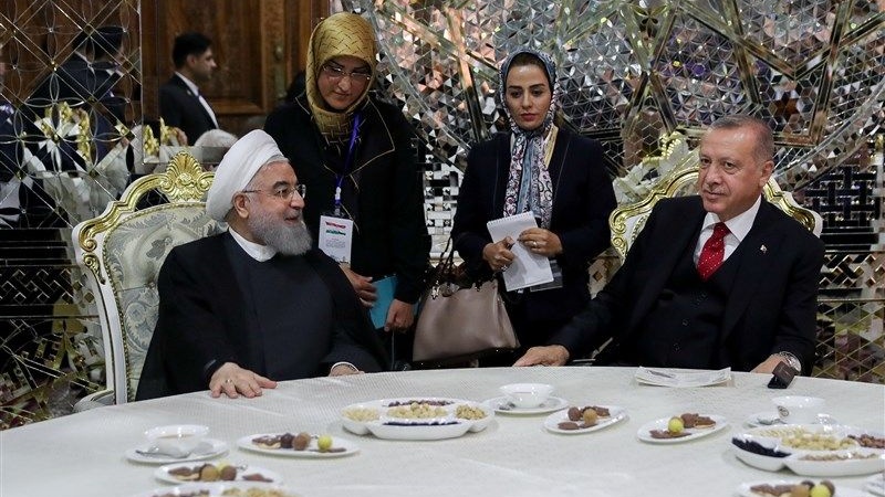 イラン大統領がＣＩＣＡ会議の傍ら、各国首脳と会談