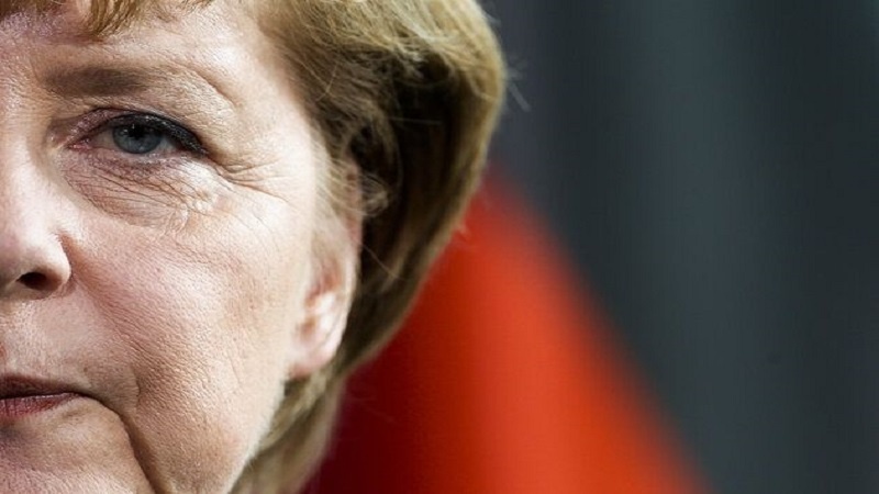 Germania, Merkel approva aumento delle spese militari