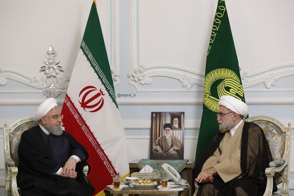 صدر حسن روحانی کی حرم رضوی کے متولی سے ملاقات