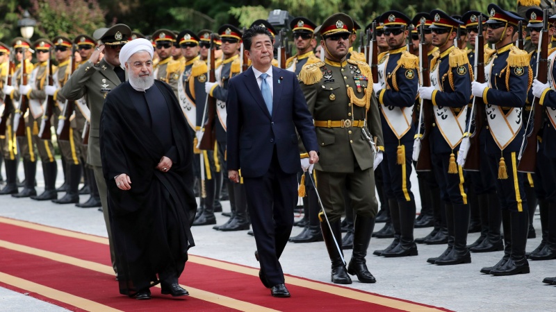 日本人支持安倍访问伊朗