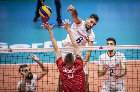 Rusya voleybol takımı İran karşısında diz çöktü