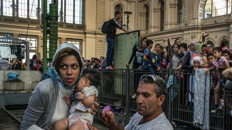 La Germania rispedisce i migranti in Italia con l'aereo