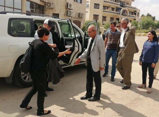 وفد سويدي يدخل مناطق شمال وشرق سوريا