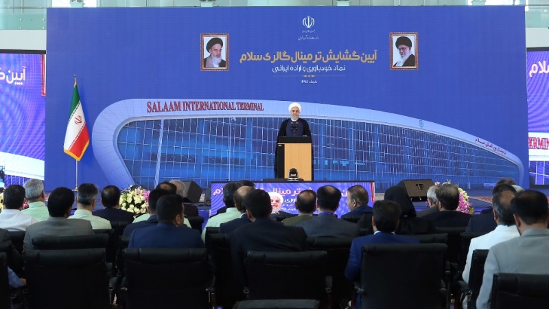 イラン大統領、「アメリカの工作とは無関係に、イランと他国の関係は順調」