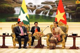 ဗီယက္နမ္ဒုတိယဝန္ႀကီးခ်ဳပ္ကို ေဒၚေအာင္ဆန္းစုၾကည္လက္ခံေတြ႕ဆံု