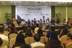 ျမန္မာႏုိင္ငံတြင္ စစ္ေဘးဒုကၡသည္ ေလးသိန္းခြဲေက်ာ္ရွိ