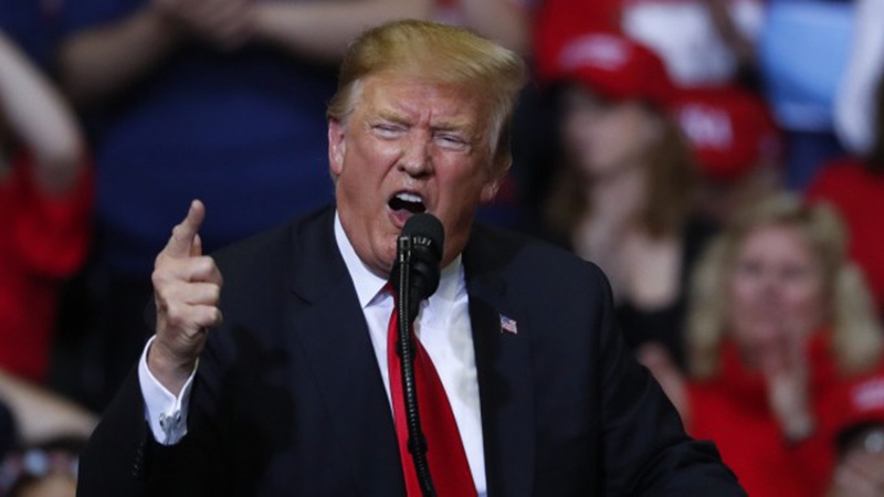 Usa, Trump a giornalista che lo intervista: attento, rischi galera