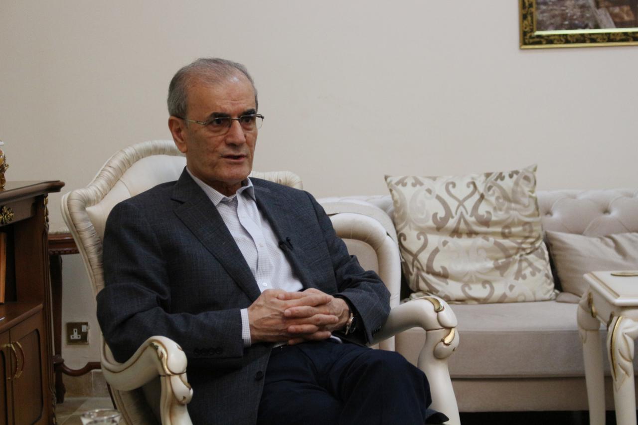 الجبهة العربية تؤكد وجود 44 دعوى قضائية ضد نجم الدين كريم.. بينها جنائية!