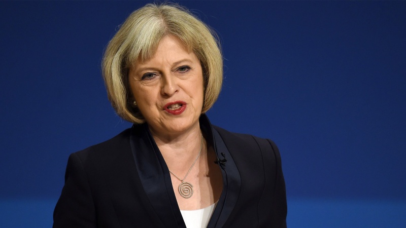 Gb: sottosegretario aggredisce attivista