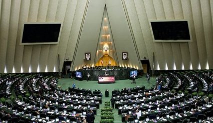  « Mort à l’Amérique », scandent les députés iraniens