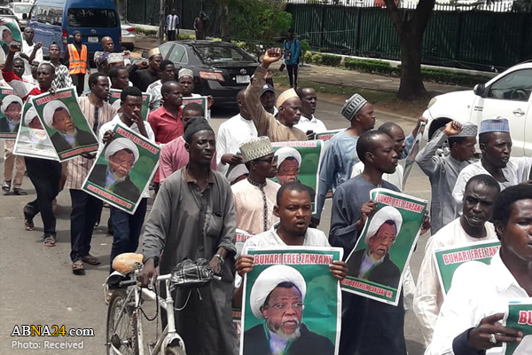 “Centenares de nigerianos protestan en Abuya la liberación del Sheij Ibrahim Al-Zakzaky”