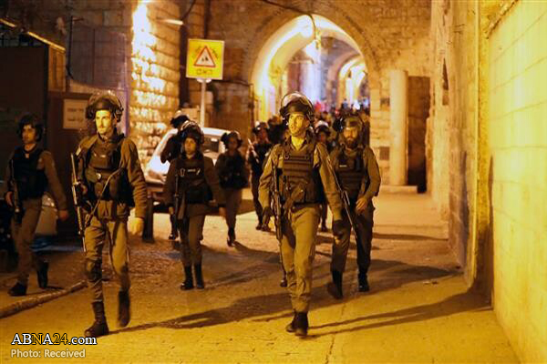 Israeli forces detain 8 Palestinians in West Bank
