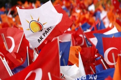 Ak Parti'de istifa: Menfaatçiler burayı kirletiyor, gördüğümüz haksızlıkları içimize atmaktan bıktık
