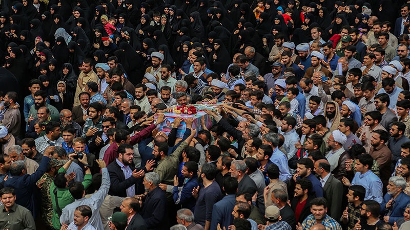 ایران میں 8 سالہ دفاع مقدس کے 150 شہداء کی تشییع جنازہ