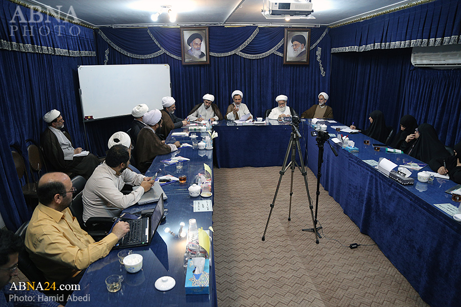 تقریر مصور/ الجلسة الثالثة قبل انطلاق مؤتمر "ابو طالب "رض" عم النبي (ص)" بقم المقدسة