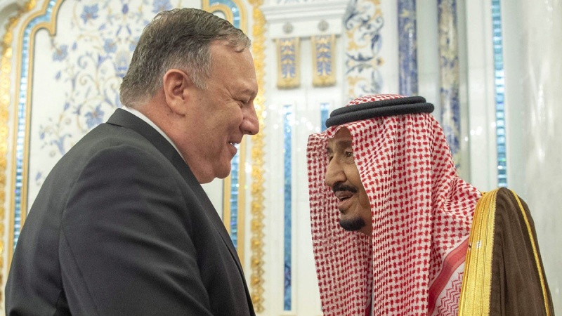 Визит Помпео в южные страны Персидского залива - попытка придать уверенность союзникам Вашингтона