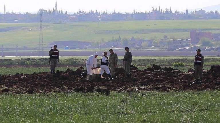 وزارة الدفاع التركية تعلن عن قصف مواقع تابعة للجيش السوري 