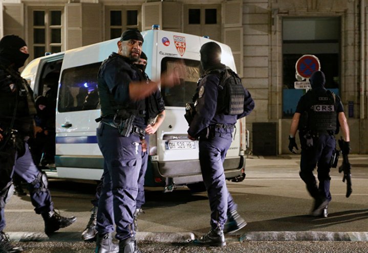 إطلاق نار خارج مسجد في فرنسا ووقوع إصابات