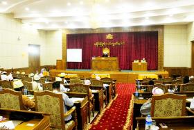 ၀န္ႀကီးဌာနသစ္ဖြဲ႕မည့္အေပၚ ရခုိင္လႊတ္ေတာ္က ပယ္ခ်သည္မွာ မသင့္ေလ်ာ္ေၾကာင္း NLD ေျပာခြင့္ရပုဂၢိဳလ္ေျပာ ဘတ္ဂ်က္အေလအလြင့္မရွိရန္ႏွင့္ 