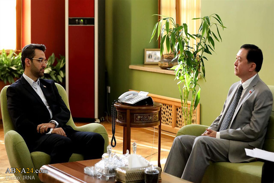 ICT Minister criticizes US for illegal sanctions on Iran