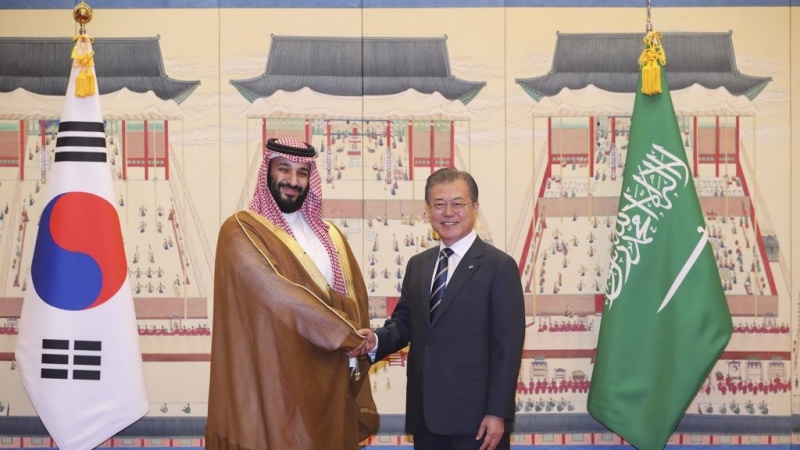 沙特王储与韩国总统文在寅进行会见