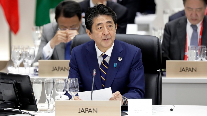 Abe molto preoccupato per commercio globale