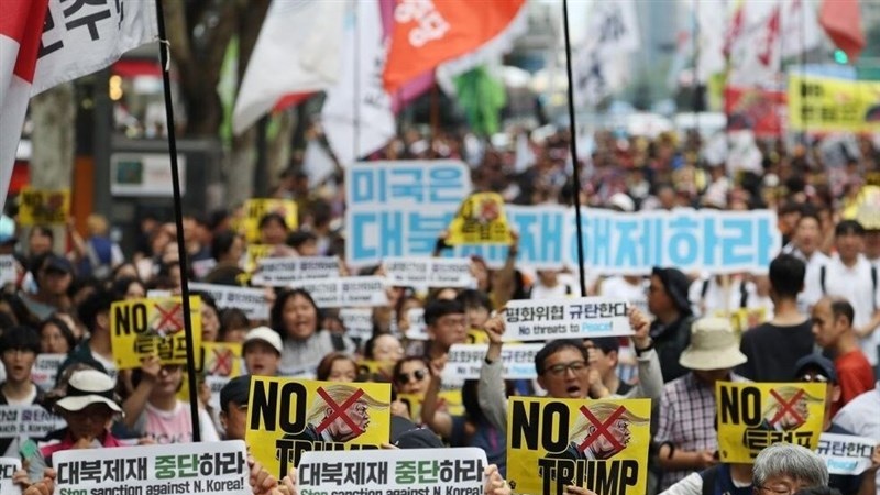Trump in Corea del Sud, proteste a Seul: "Non sei il benvenuto"