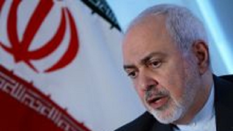 Zarif: l'Iran supera il limite di stoccaggio di uranio arricchito