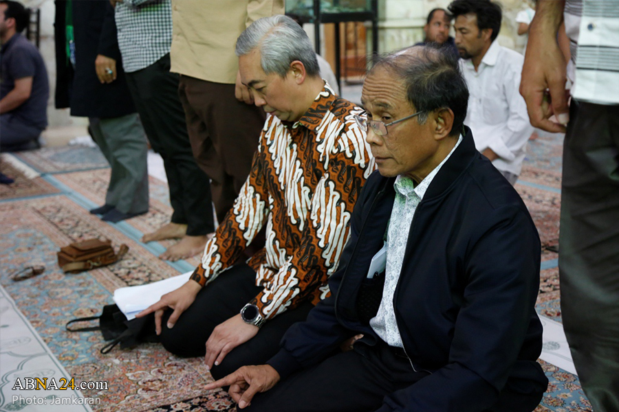 Photos: Indonesian ambassador visits Jamkaran Holy mosque in Qom