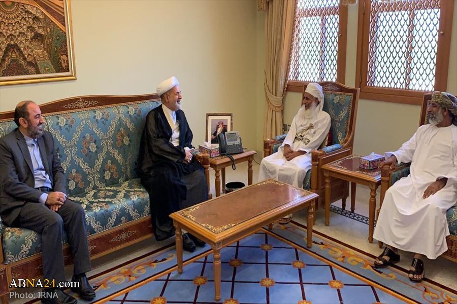 Iran's ambassador meets Oman Grand Mufti