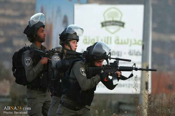 Israeli forces injure two Palestinians in Nablus