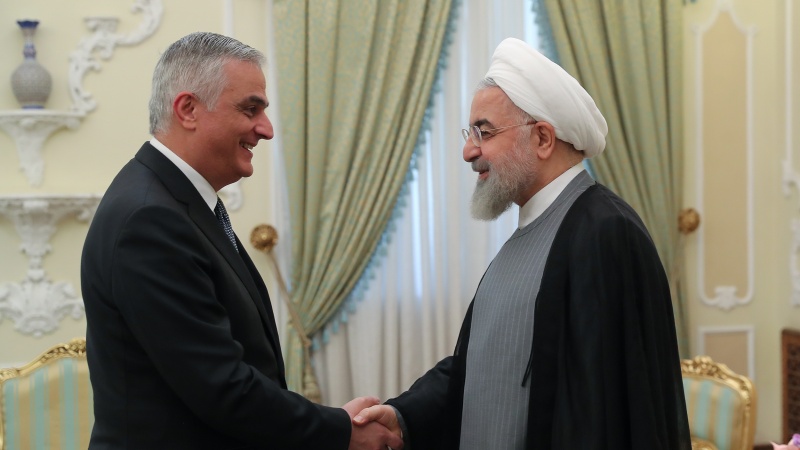 Rohani: Iran hat ernsthaften Willen zu Ausbau und Vertiefung der Beziehungen zu Armenien