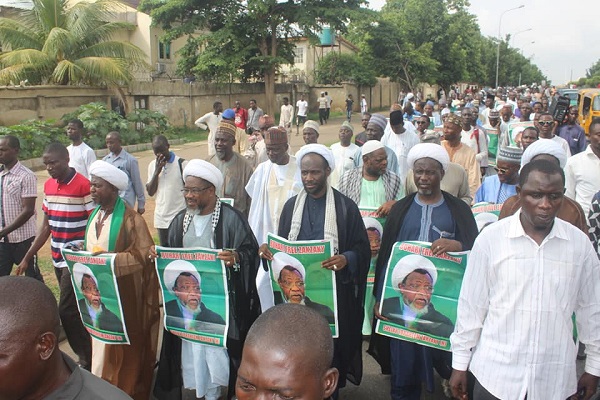 Gran protesta per la libertà di Zakzaky, in Abuja Gran protesta per la libertà di Zakzaky, in Abuja