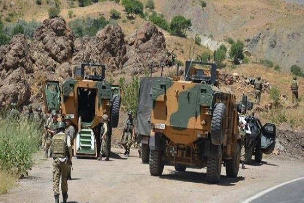 Hakkari'de 2 asker hayatını kaybetti