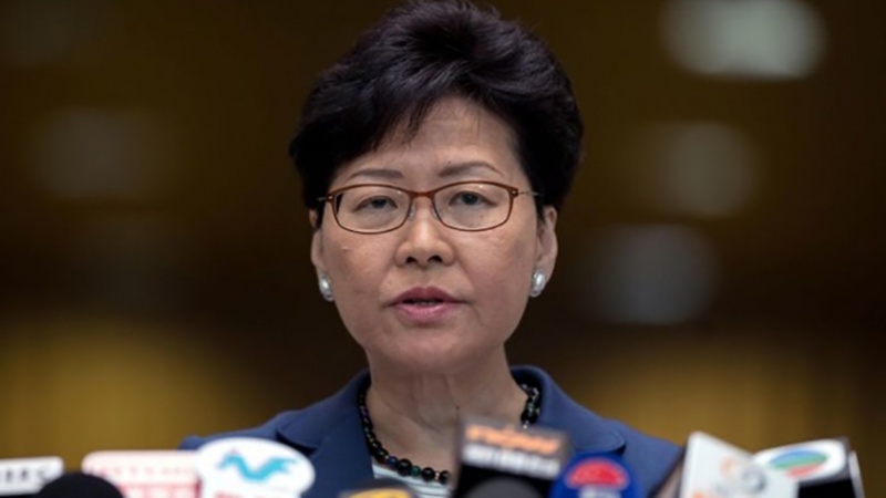 香港行政長官、「逃亡者条例は葬られた」