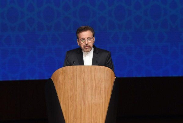 محمود واعظي: اميركا خسرت اللعبة وهزمت في مجلس الحكام