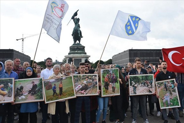 Avusturya'da Srebrenitsa soykırımı kurbanları anıldı 