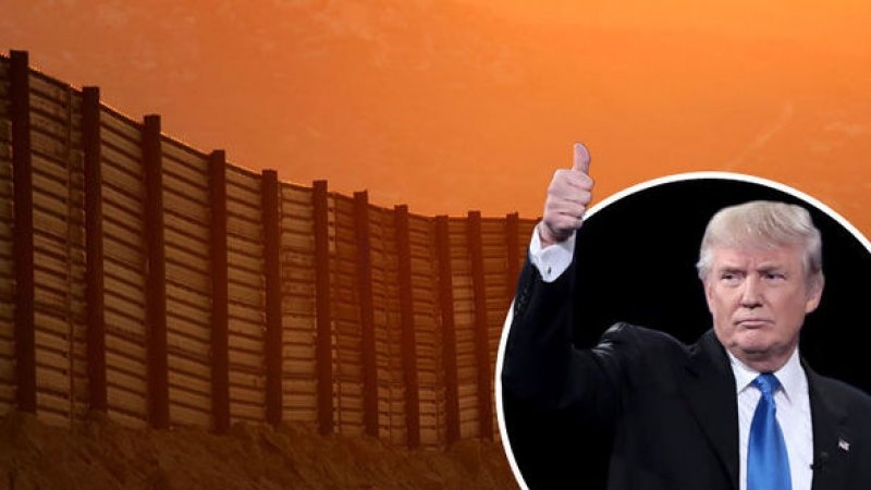 Trump chiede all'alta Corte lo sblocco dei soldi per il muro con il Messico